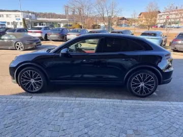 Porsche Macan 4/LEATHER RED/21