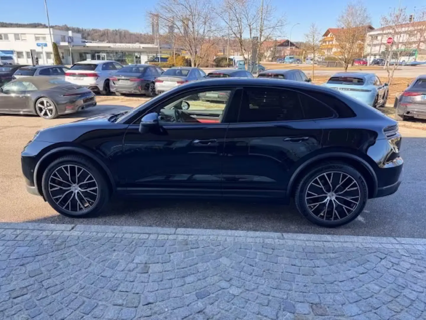 Porsche Macan 4/LEATHER RED/21