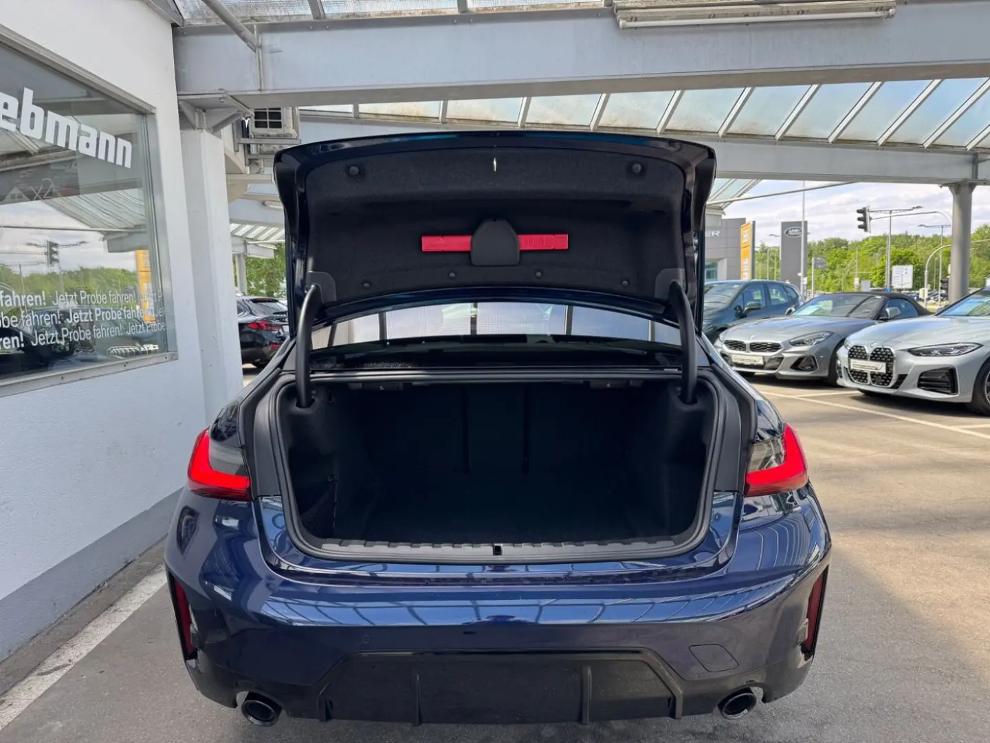 318i Lim. M-Sport HUD/RFK GARANTIE bis 06/2029