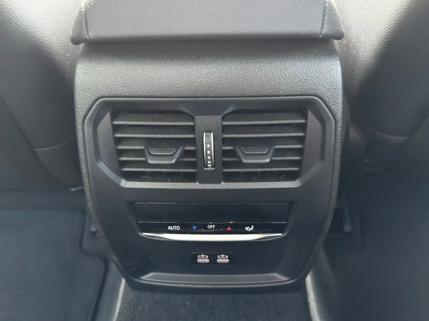 330i xDrive Lim M-Sport-Pro GARANTIE bis 03/2029