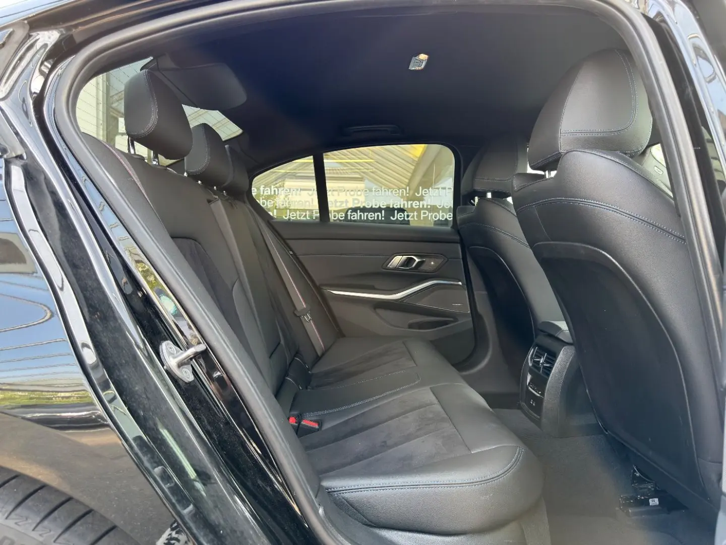 330i xDrive Lim M-Sport-Pro GARANTIE bis 03/2029