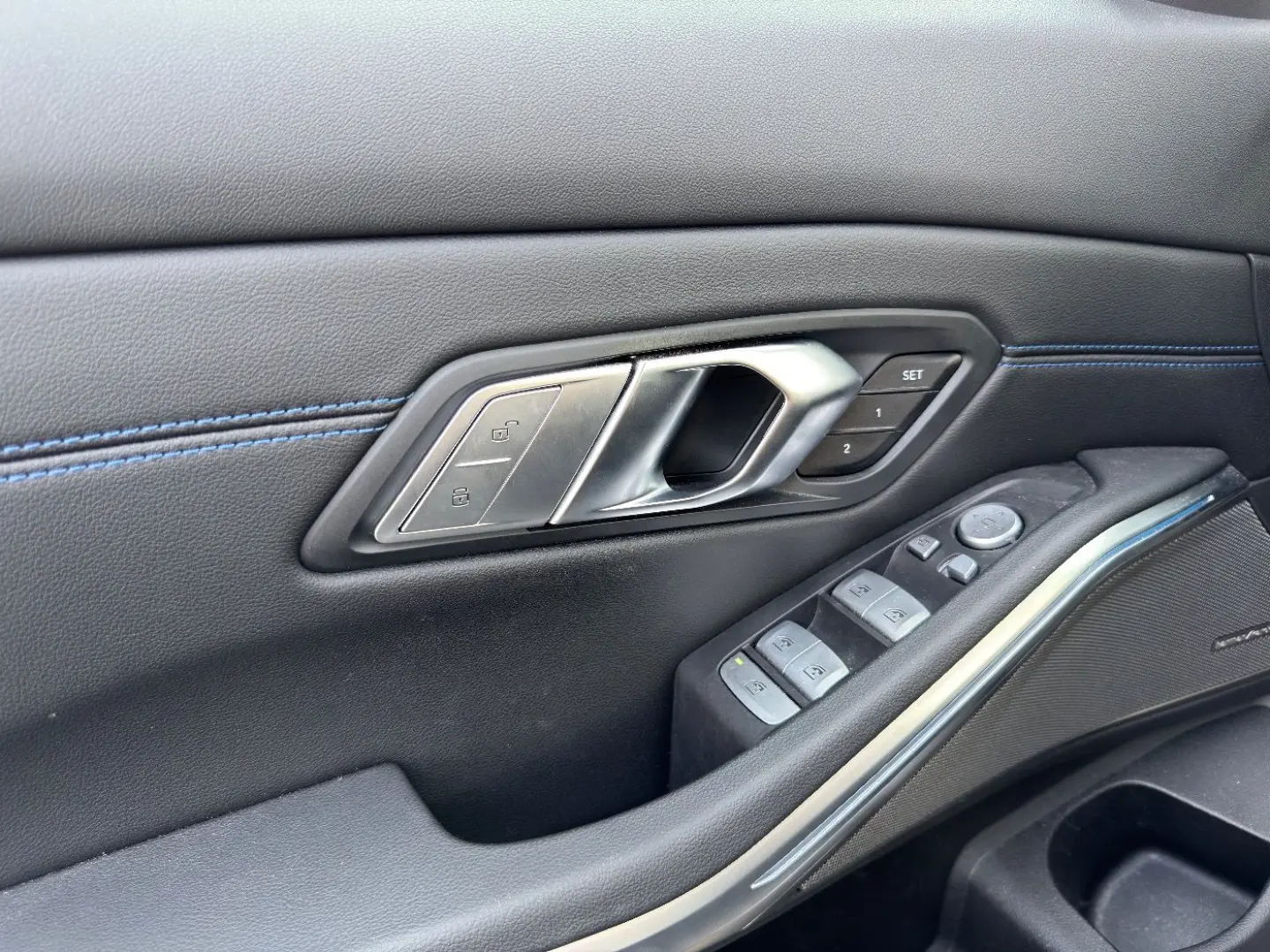 330i xDrive Lim M-Sport-Pro GARANTIE bis 03/2029