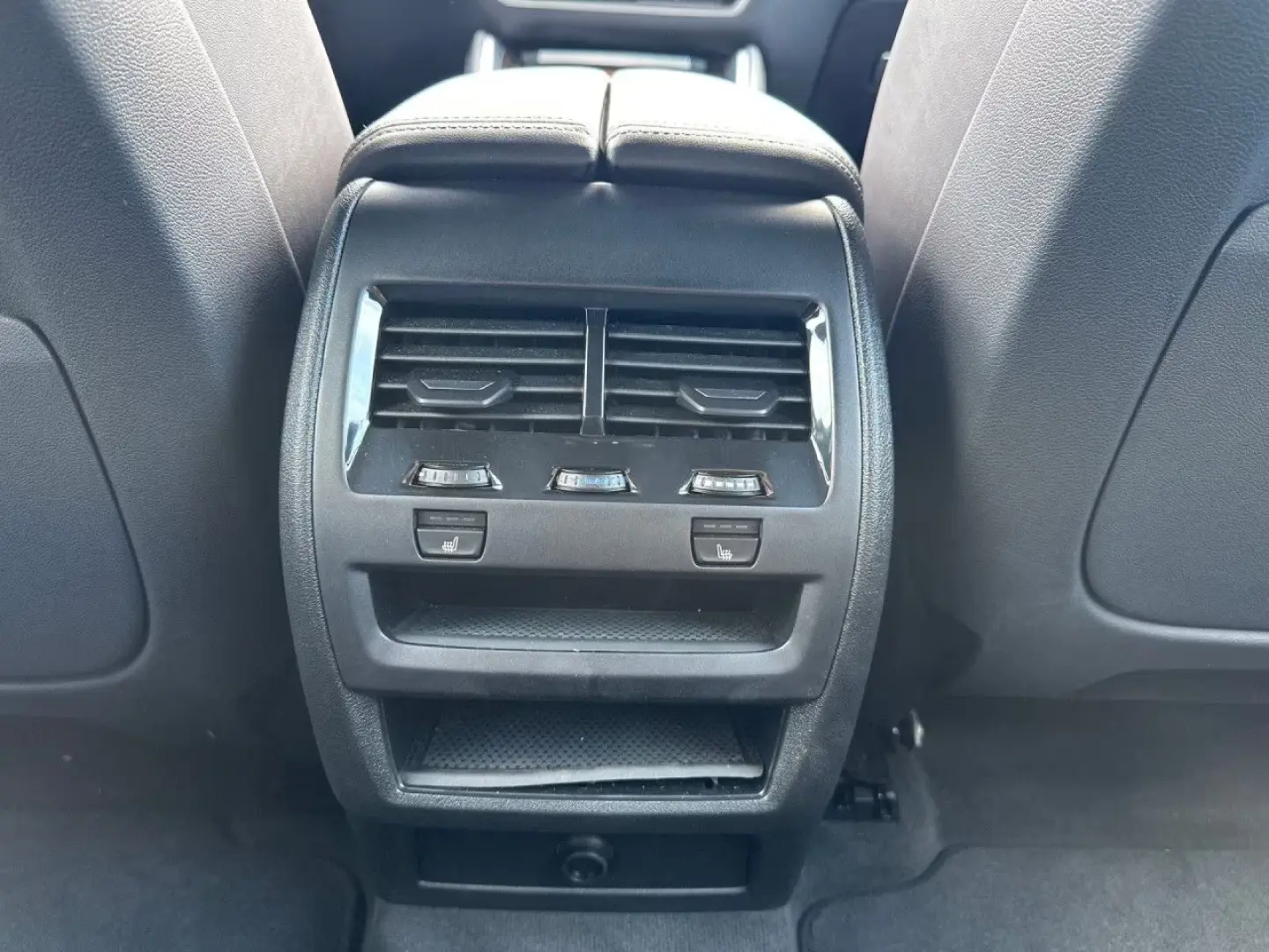 BMW X6 xDr 40i M Sport Pro,LivePro,AHK