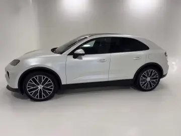 Porsche Macan 4/Satin-Pearl/21