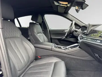 BMW X6 xDrive40i M Sport Pro|AHK|Pano|H/K