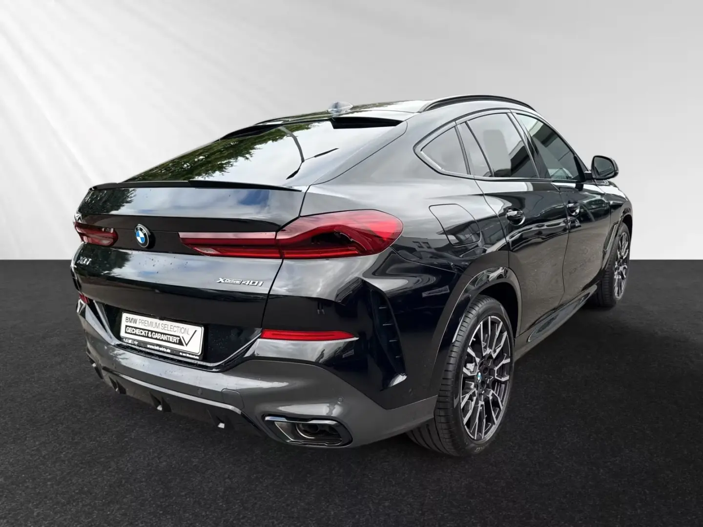 BMW X6 xDrive40i M Sport Pro|AHK|Pano|H/K