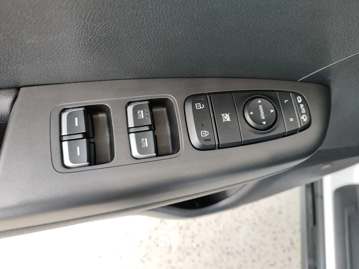 Sportage 1.6 CRDI DCT Black Edition 360°|LED|Nav
