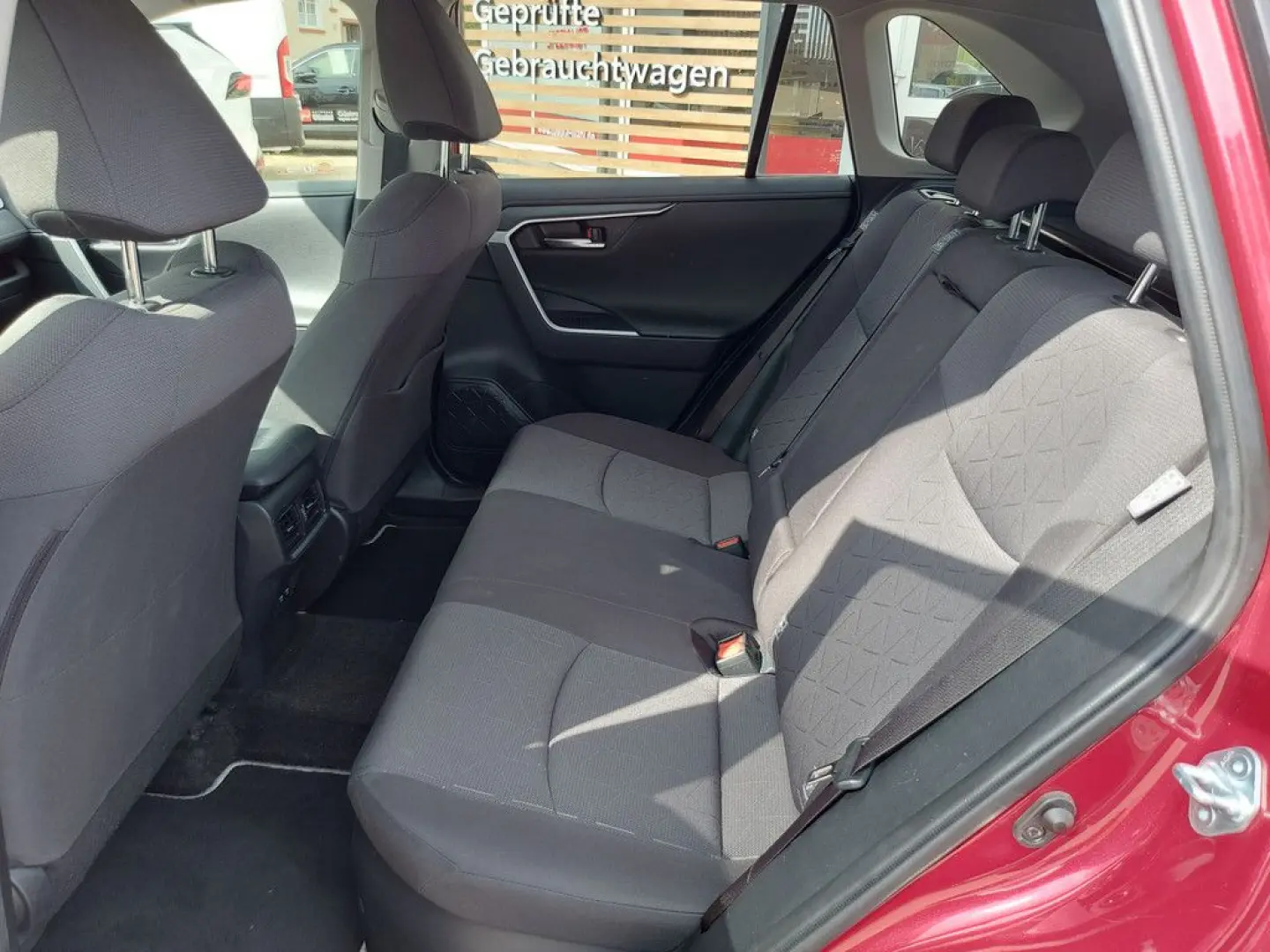 RAV4 2.5 Hybrid 4x2 Team Deutschland