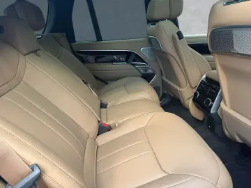 Land Rover Range Rover P550e Autobiography 22