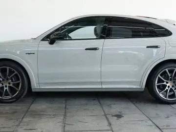 Porsche Cayenne Coupe E-Hybrid MY2021/NEW