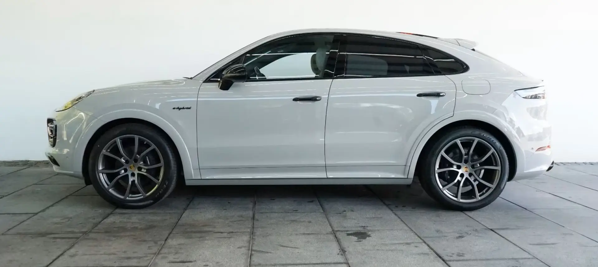 Porsche Cayenne Coupe E-Hybrid MY2021/NEW