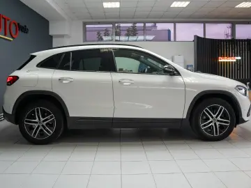 MERCEDES-BENZ GLA 250 e/ LIVRARE DIN STOC