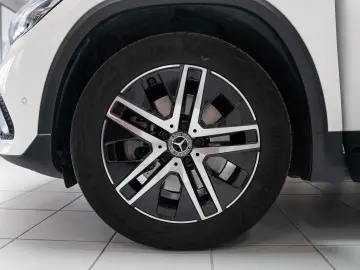 MERCEDES-BENZ GLA 250 e/ LIVRARE DIN STOC