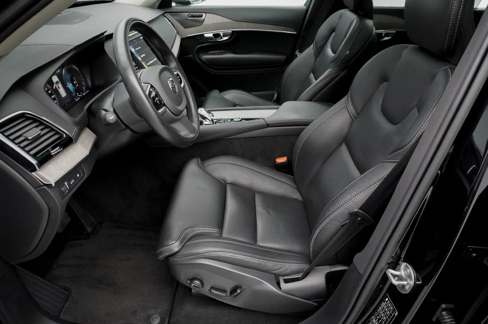 Volvo XC90 T8 Recharge Inscription AWD 455 CP