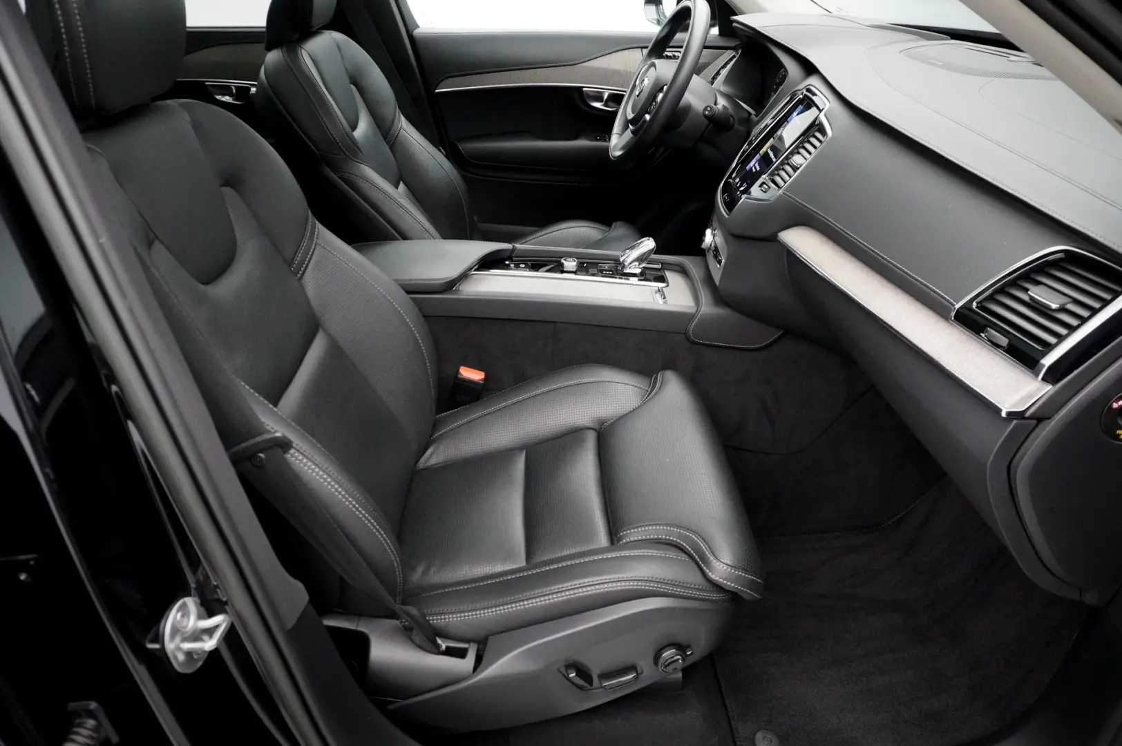 Volvo XC90 T8 Recharge Inscription AWD 455 CP