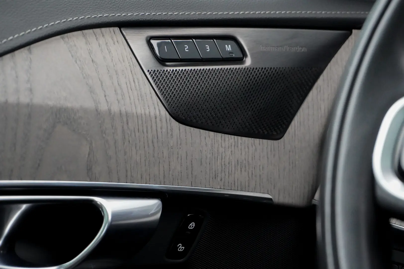 Volvo XC90 T8 Recharge Inscription AWD 455 CP