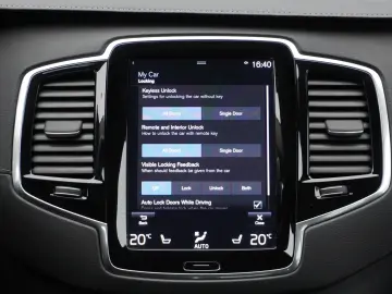 Volvo XC90 T8 Recharge Inscription AWD 455 CP
