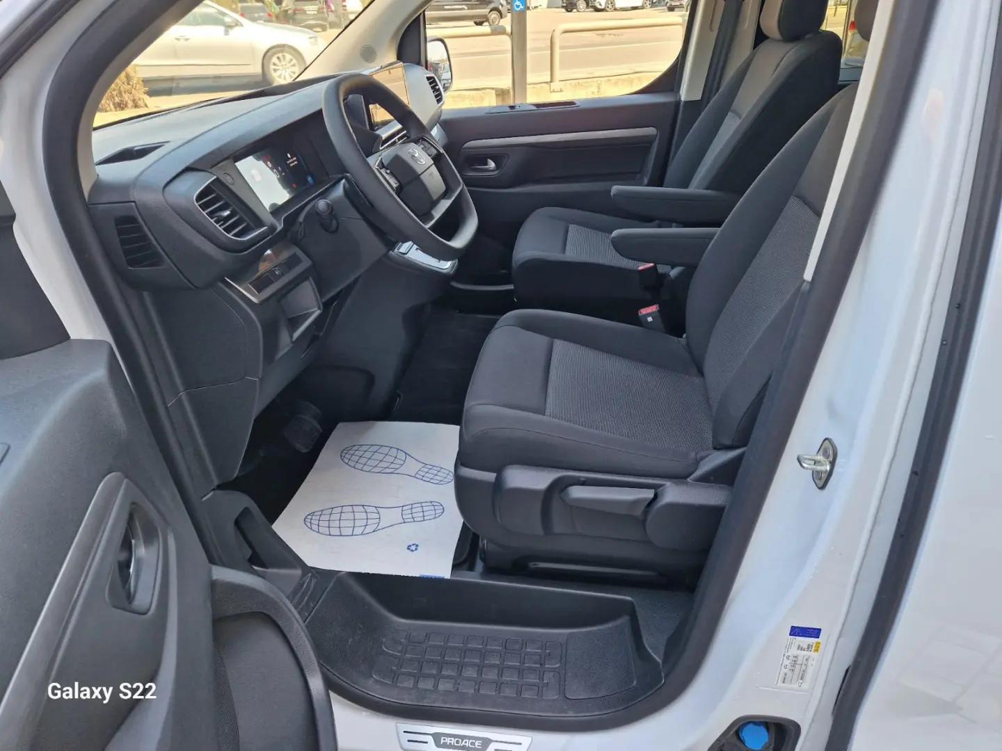 TOYOTA PROACE VERSO 7+1,2.0D,180CP,8AT,COMFORT.