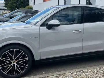 Porsche Cayenne Coupe E-Hybrid*KREIDE*22
