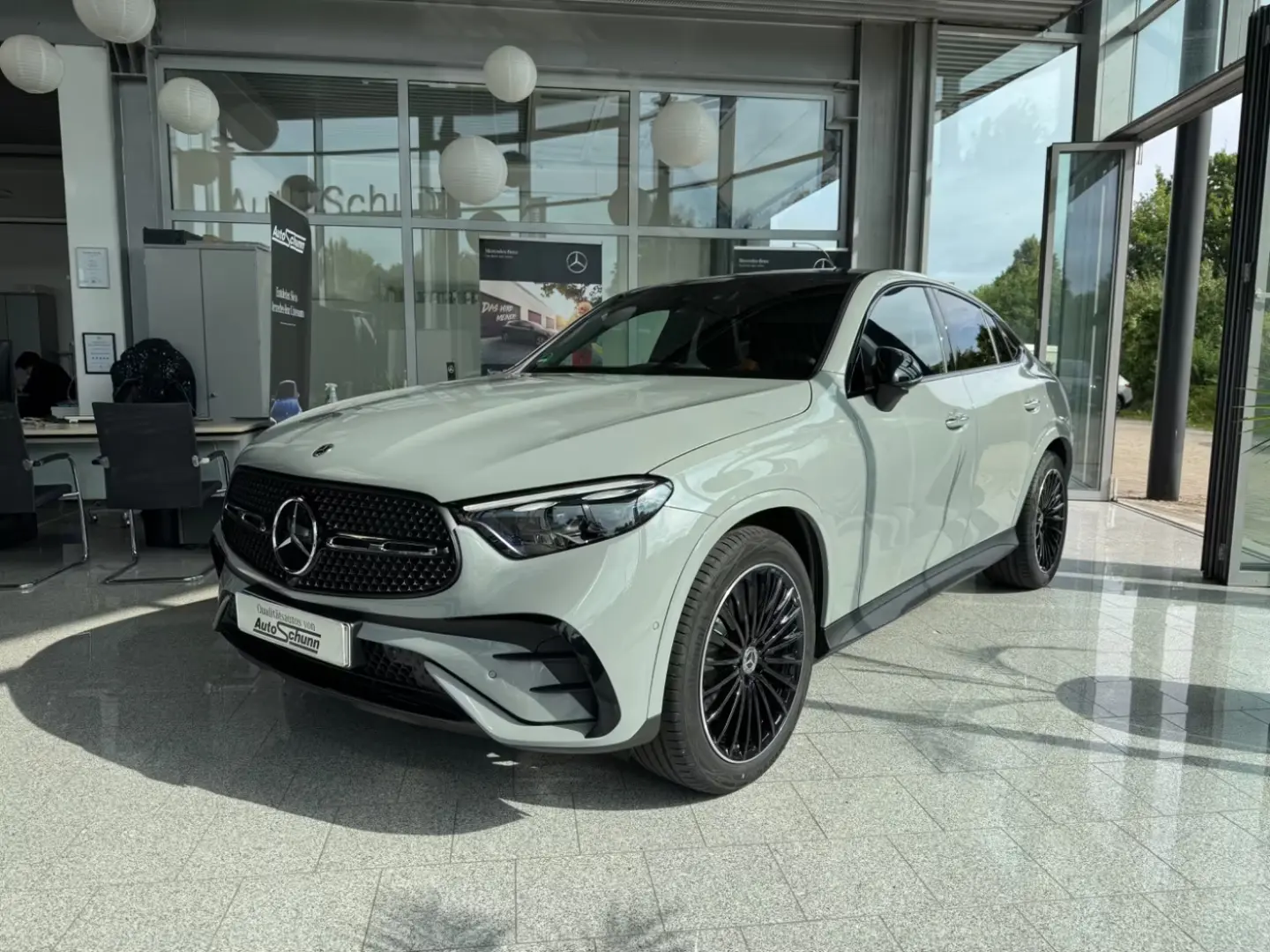 Mercedes-Benz GLC 200 4M AMG+Pano+AHK+Keyless+Burmester
