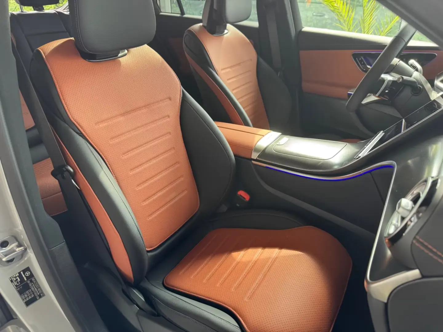 Mercedes-Benz GLC 200 4M AMG+Pano+AHK+Keyless+Burmester