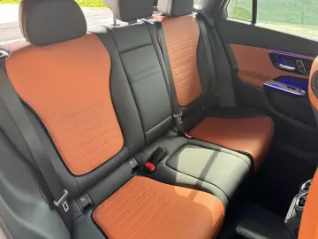 Mercedes-Benz GLC 200 4M AMG+Pano+AHK+Keyless+Burmester