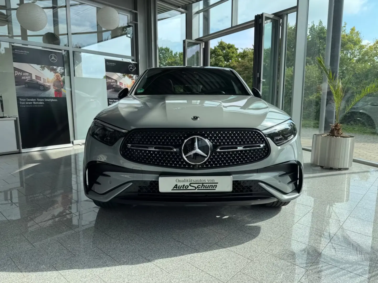 Mercedes-Benz GLC 200 4M AMG+Pano+AHK+Keyless+Burmester