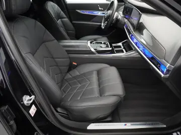 BMW 740d xDrive MHEV