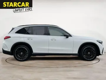 GLC 220d 4MATIC AMG-LINE+PANO+ACC+LED+AHK+KEYLES