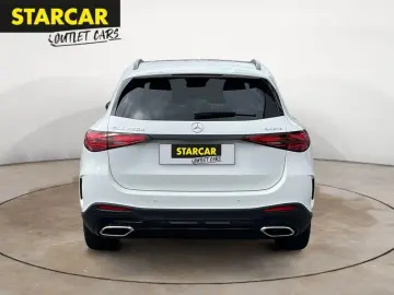 GLC 220d 4MATIC AMG-LINE+PANO+ACC+LED+AHK+KEYLES