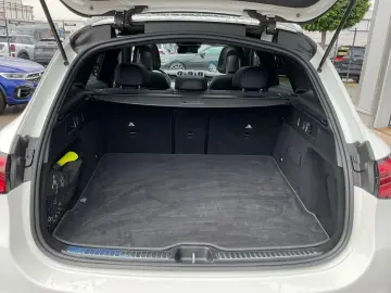 GLC 220d 4MATIC AMG-LINE+PANO+ACC+LED+AHK+KEYLES