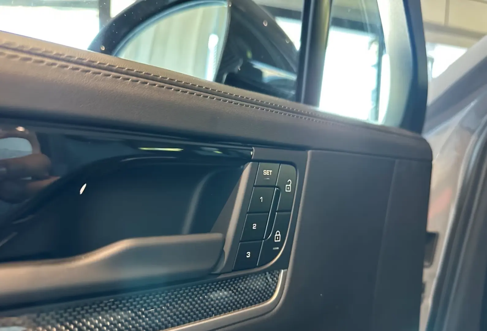 Porsche Cayenne E-Hybrid Coupe/Sistem de evacuare