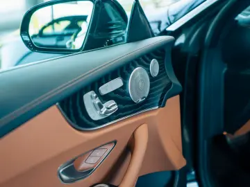 Mercedes-Benz E450 4Matic | Burmester AMG Paket