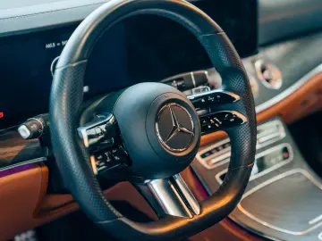 Mercedes-Benz E450 4Matic | Burmester AMG Paket