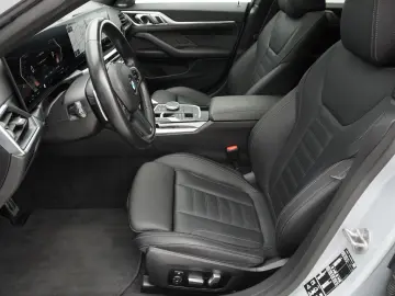 BMW M440i G4C xDrive MHEV
