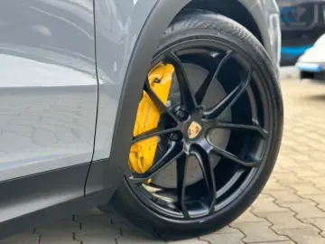 Porsche Cayenne Turbo E-Hybrid Coupe GT-Paket