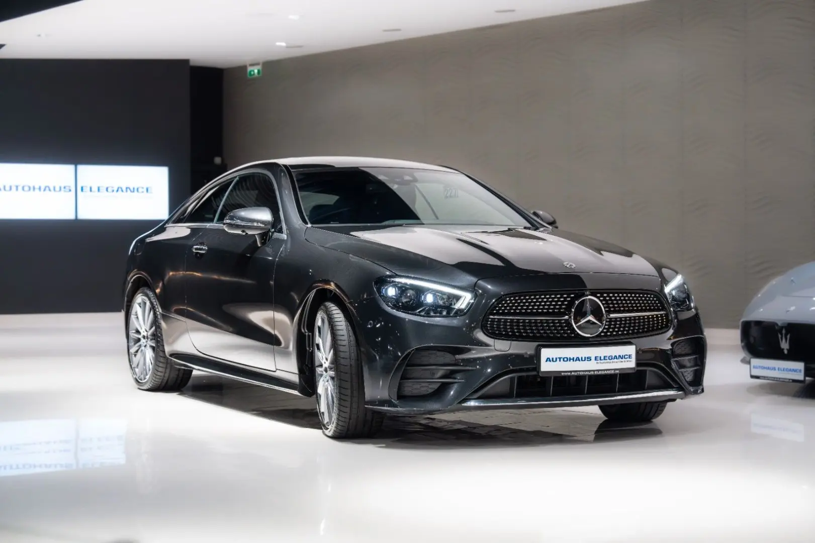 Mercedes-Benz E 450 Coupe 4Mat*AMG-LINE*BURMES*MULTIBEAM