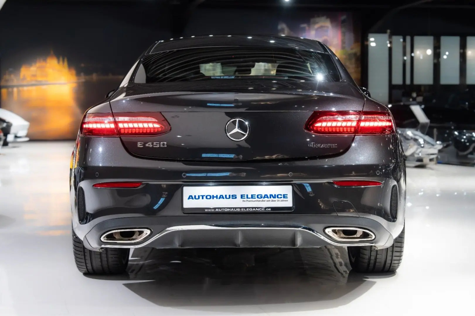 Mercedes-Benz E 450 Coupe 4Mat*AMG-LINE*BURMES*MULTIBEAM