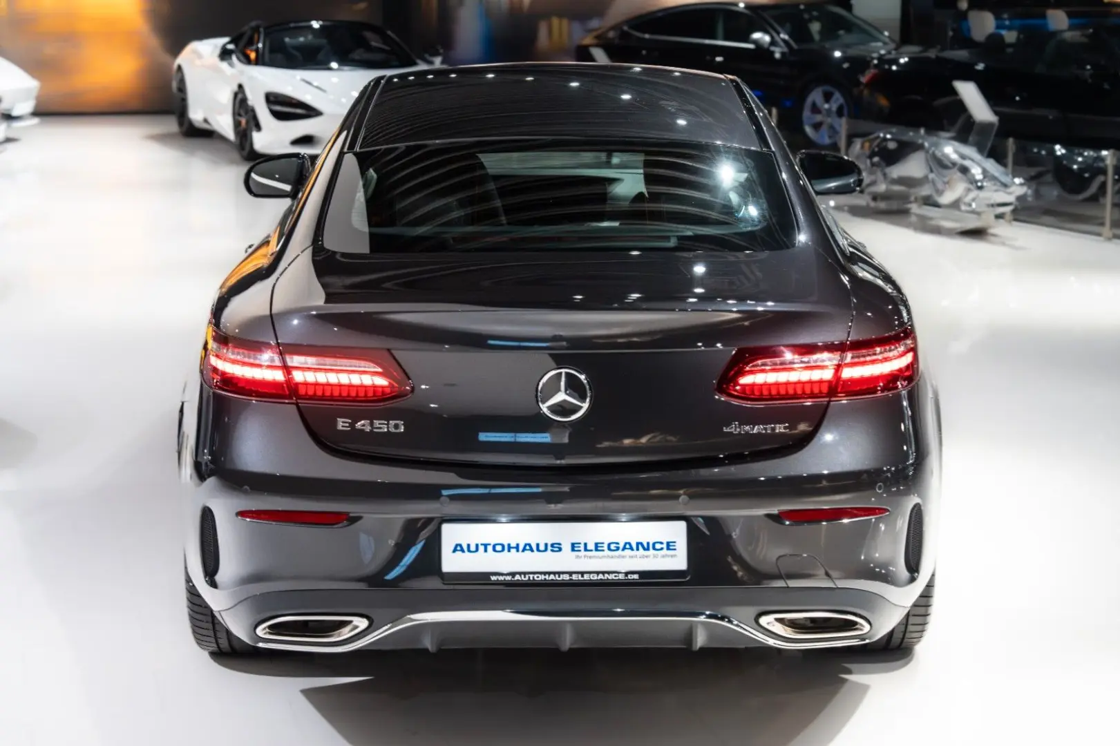Mercedes-Benz E 450 Coupe 4Mat*AMG-LINE*BURMES*MULTIBEAM