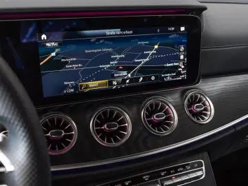 Mercedes-Benz E 450 Coupe 4Mat*AMG-LINE*BURMES*MULTIBEAM