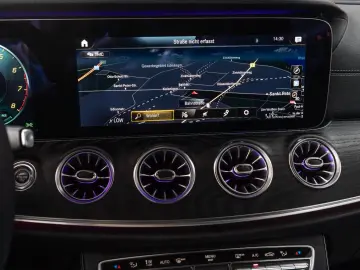 Mercedes-Benz E 450 Coupe 4Mat*AMG-LINE*BURMES*MULTIBEAM