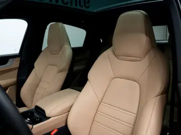 Porsche Cayenne S E-Hybrid Coupé
