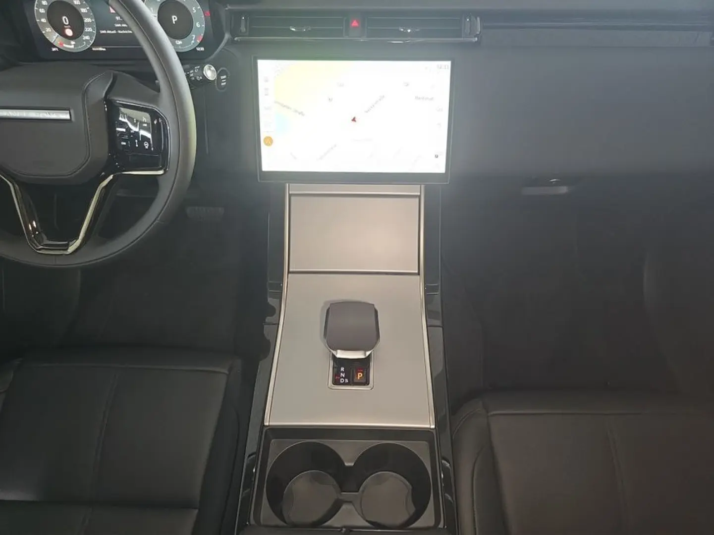 Range Rover Velar P400e S