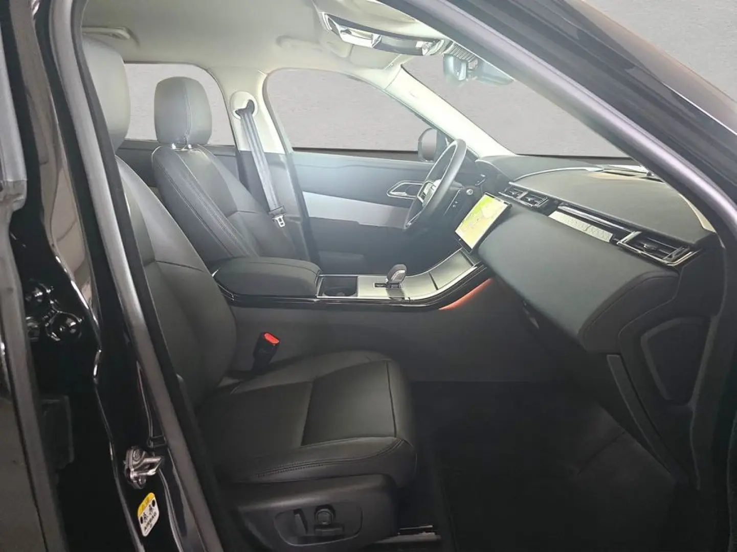 Range Rover Velar P400e S