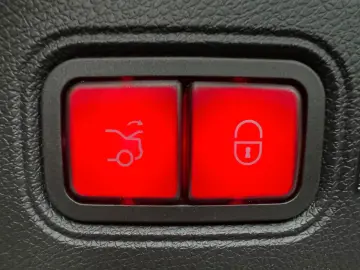 Mercedes-Benz E450 4M Night AMG Burm Pano SoftCl HUD
