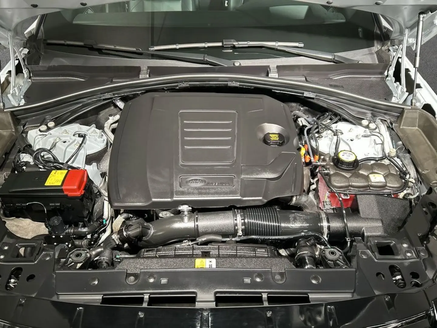 Range Rover Velar P400e Dynamic SE