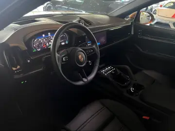 Porsche Cayenne E-Hybrid Coupe HA