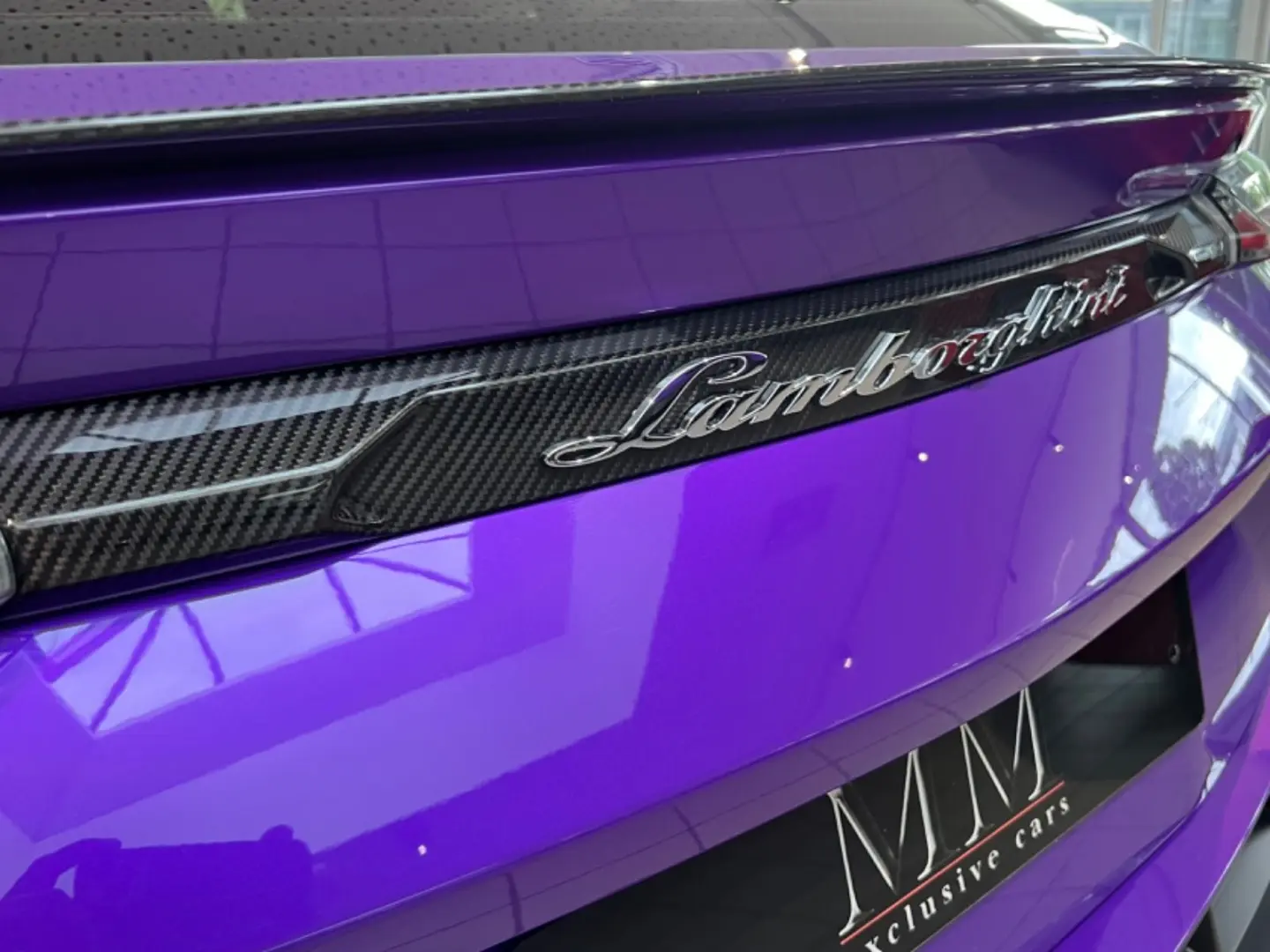 Urus S  AKRAPOVIC/ANIMA/CARBON