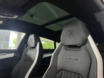 Urus S  AKRAPOVIC/ANIMA/CARBON