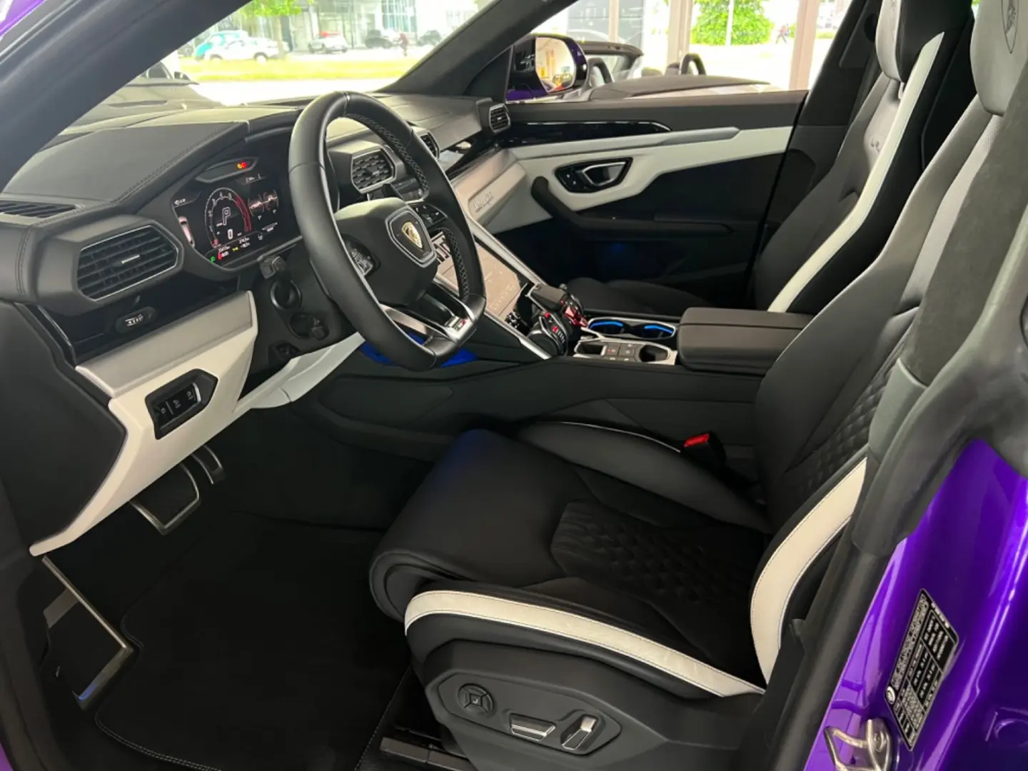 Urus S  AKRAPOVIC/ANIMA/CARBON
